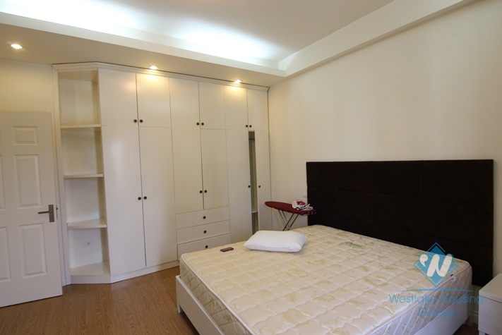 Beautiful apartment with 02 bedrooms for lease in Tay Ho.